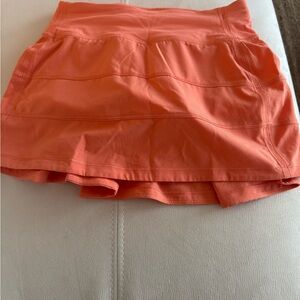 Lululemon Pace Rival Skirt mid rise - gently worn - size 0